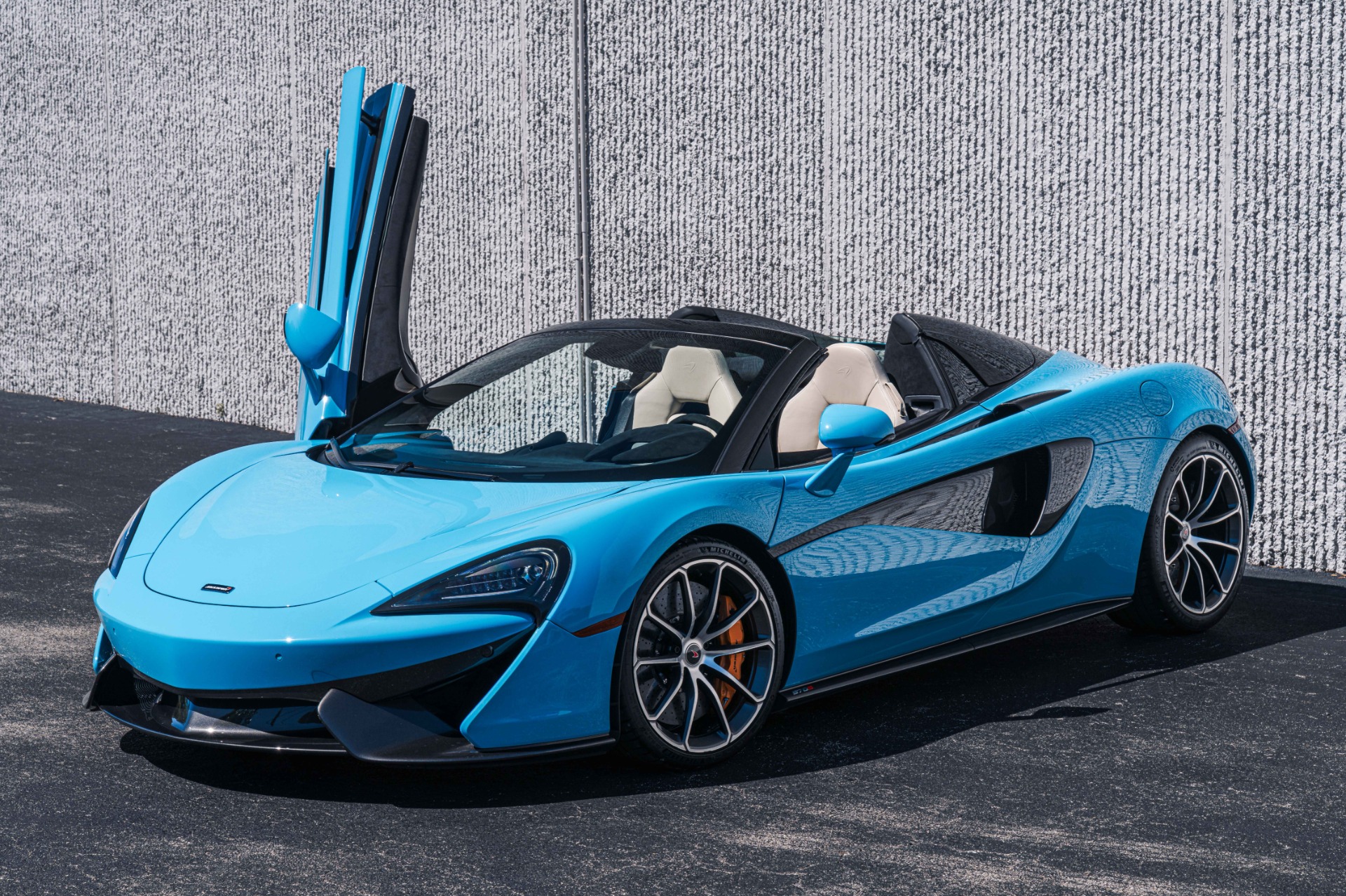 Used-2018-McLaren-570S-Spider-